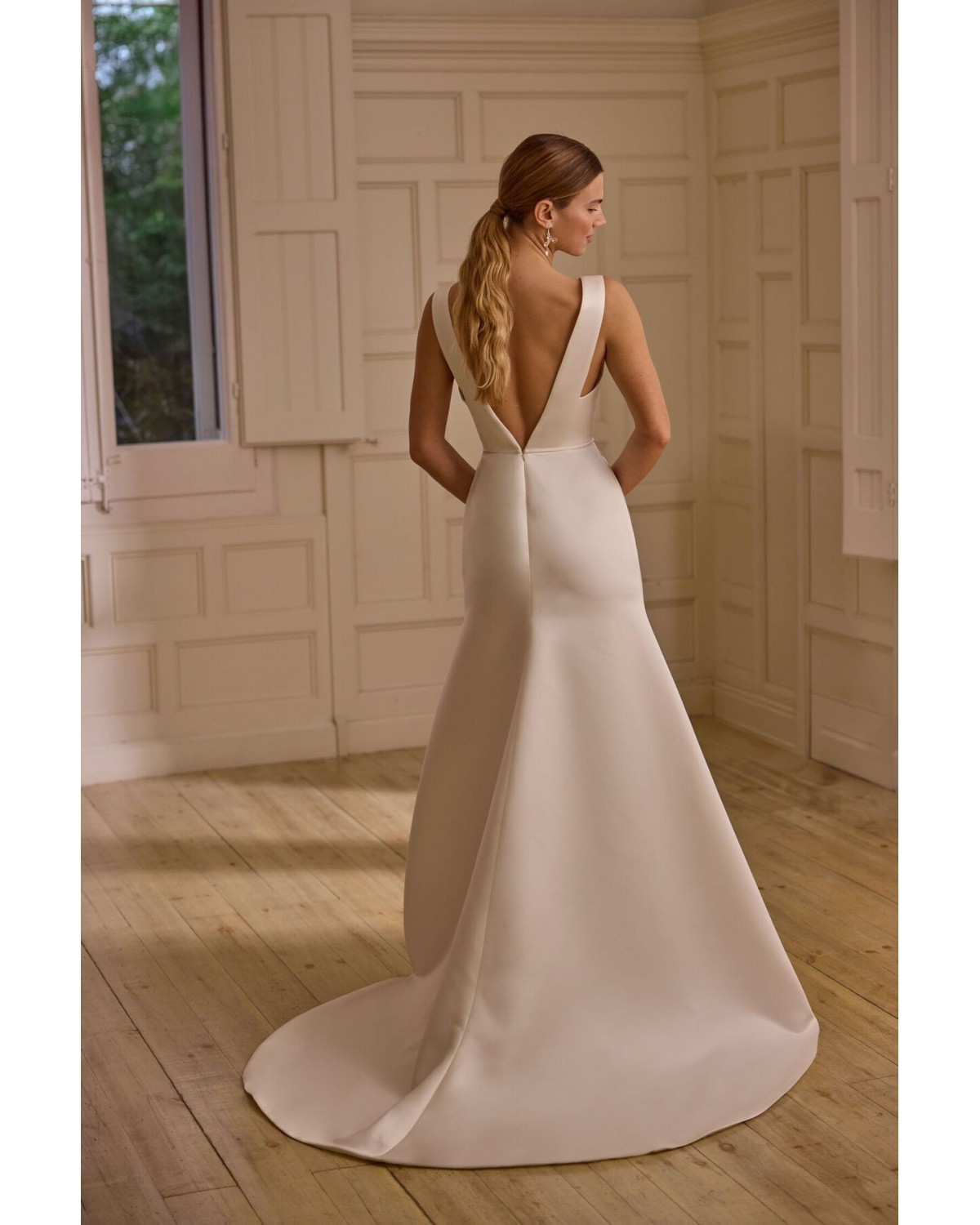 abito da sposa 2027 2757 Ovalo 2027 Collection - Jesus Peiro