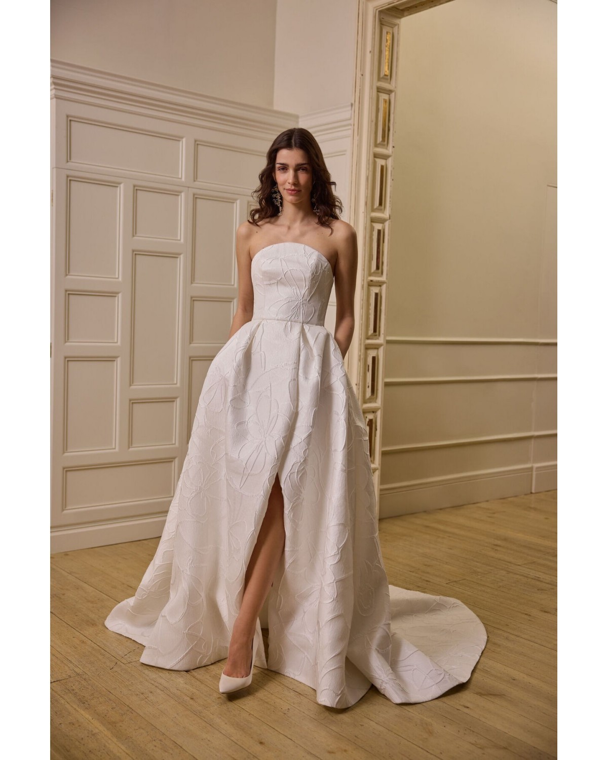 abito da sposa 2027 2756 Ovalo 2027 Collection - Jesus Peiro