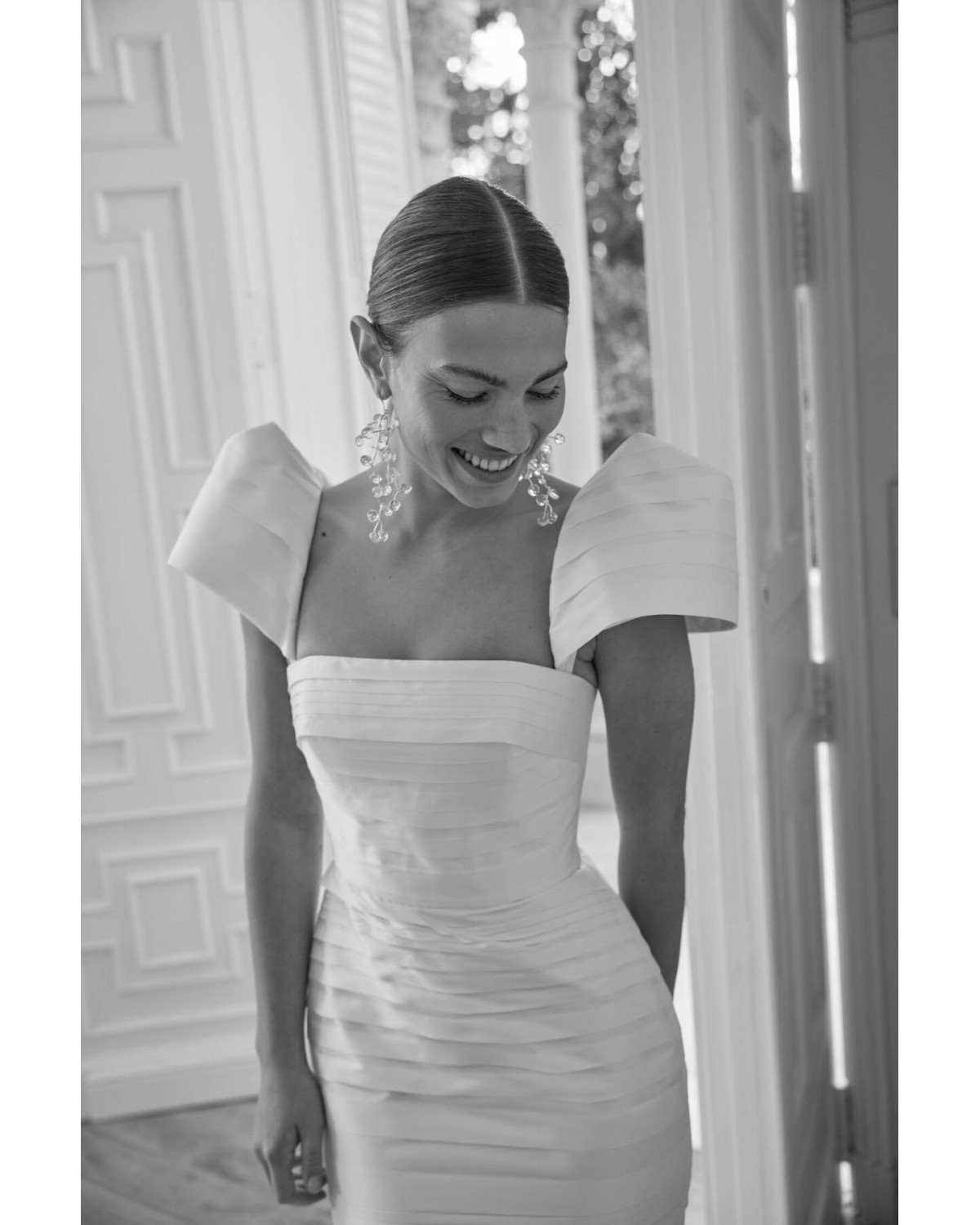 abito da sposa 2027 2752 Ovalo 2027 Collection - Jesus Peiro