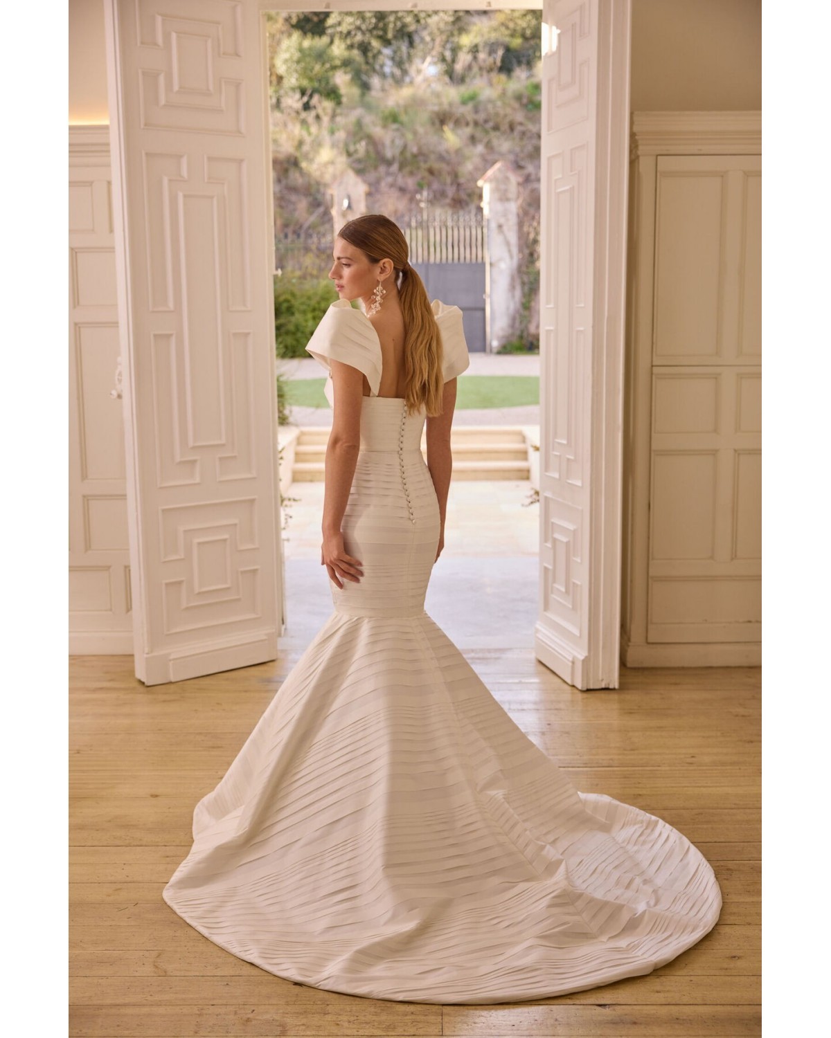 abito da sposa 2027 2752 Ovalo 2027 Collection - Jesus Peiro