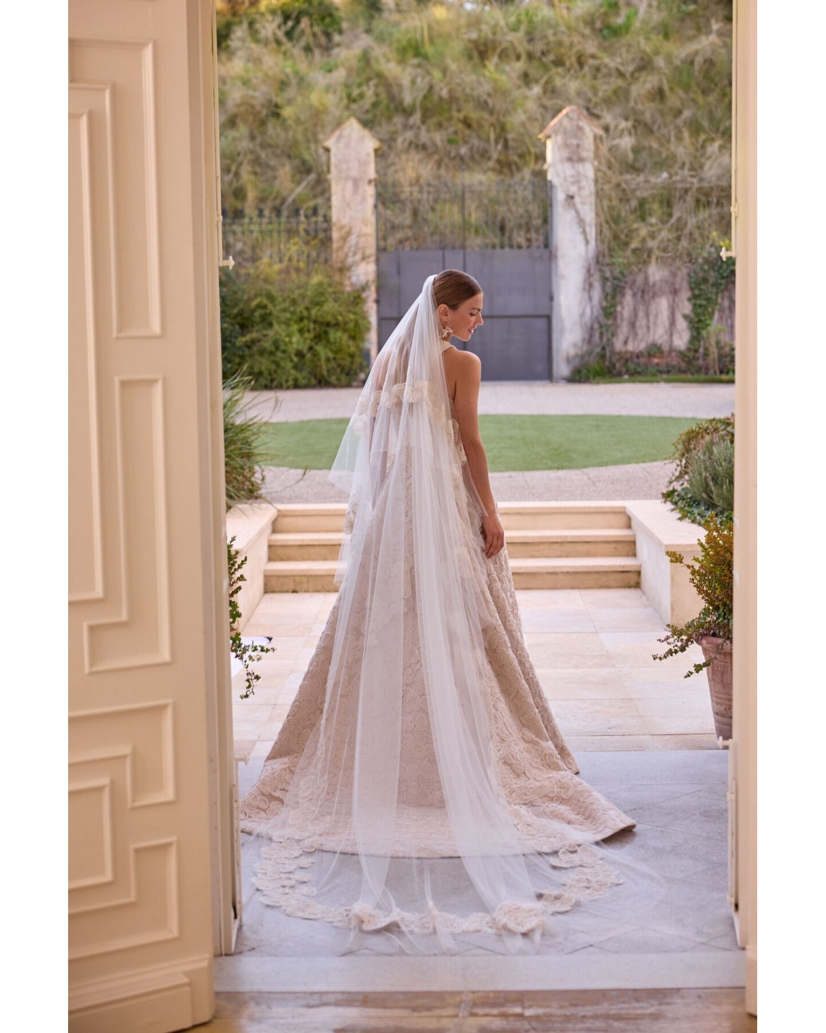 abito da sposa 2027 2751 Ovalo 2027 Collection - Jesus Peiro