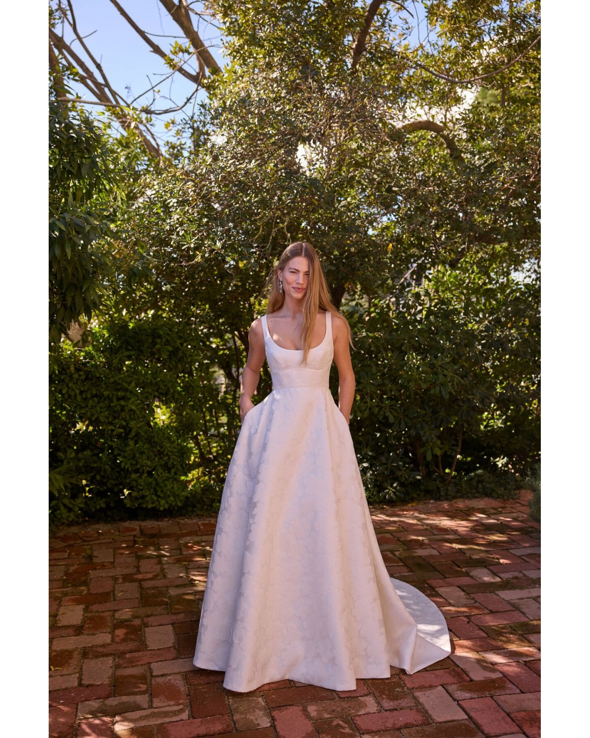 abito da sposa 2027 2750 Ovalo 2027 Collection - Jesus Peiro