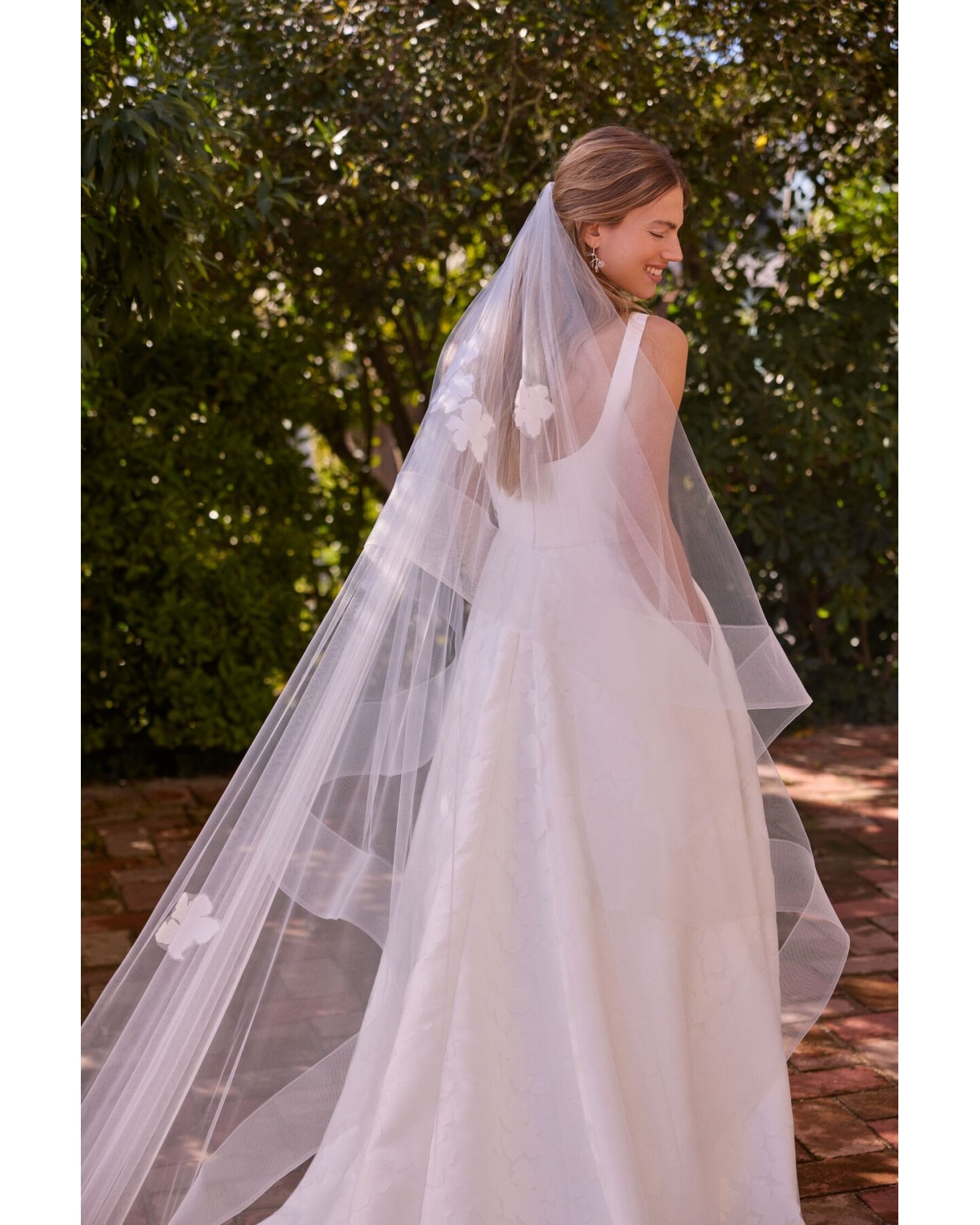 abito da sposa 2027 2750 Ovalo 2027 Collection - Jesus Peiro