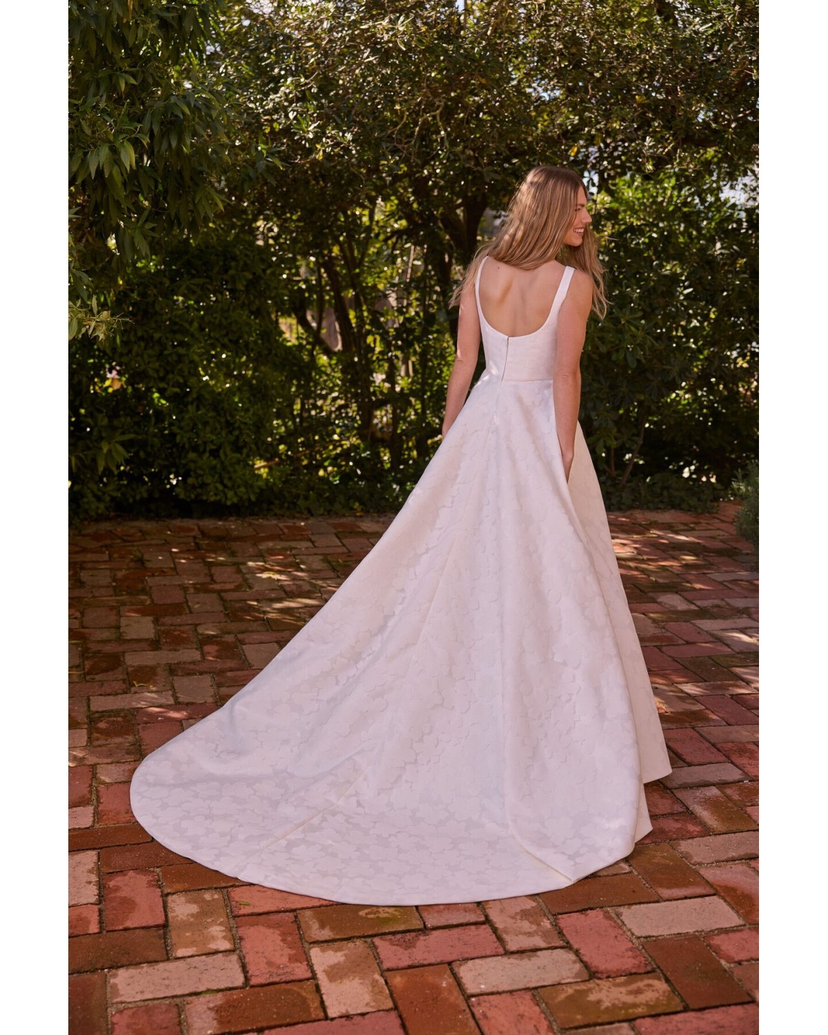 abito da sposa 2027 2750 Ovalo 2027 Collection - Jesus Peiro