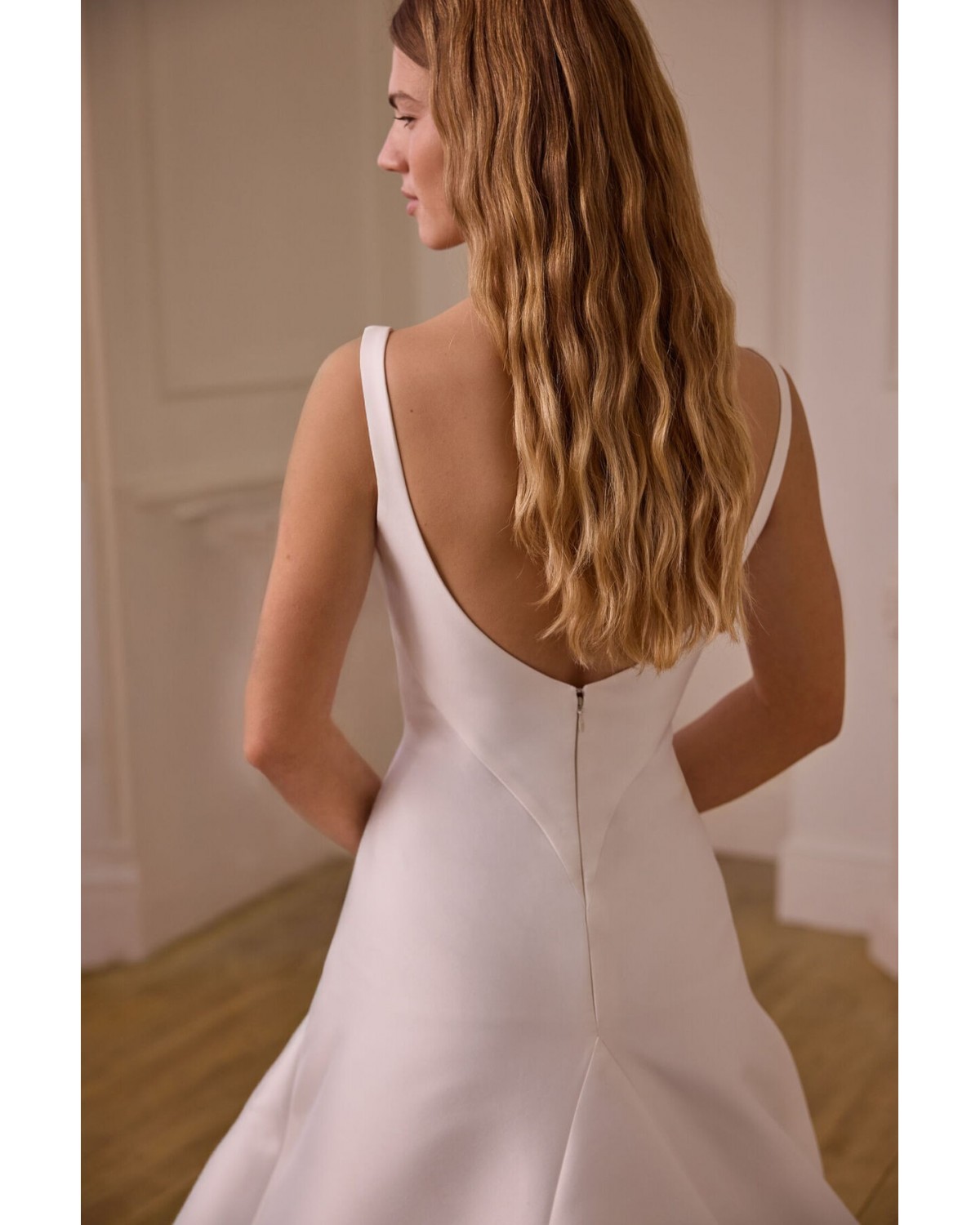 abito da sposa 2027 2746 Ovalo 2027 Collection - Jesus Peiro