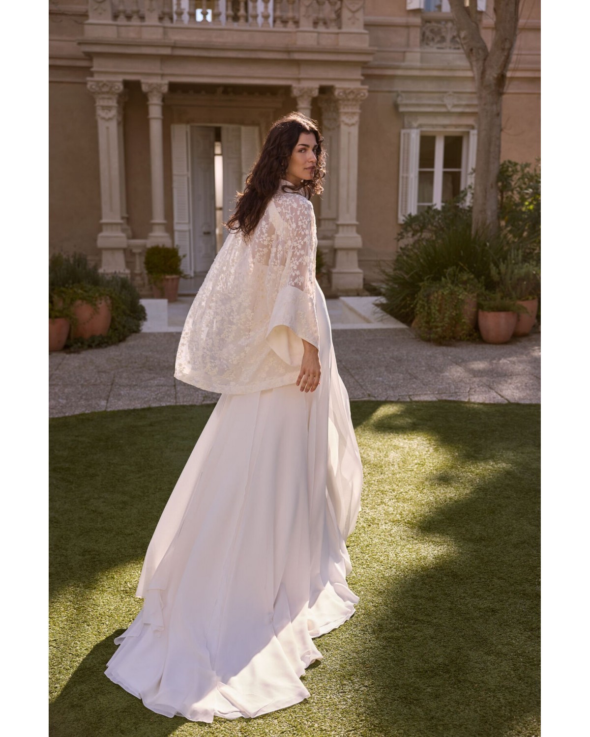abito da sposa 2027 2739 Ovalo 2027 Collection - Jesus Peiro