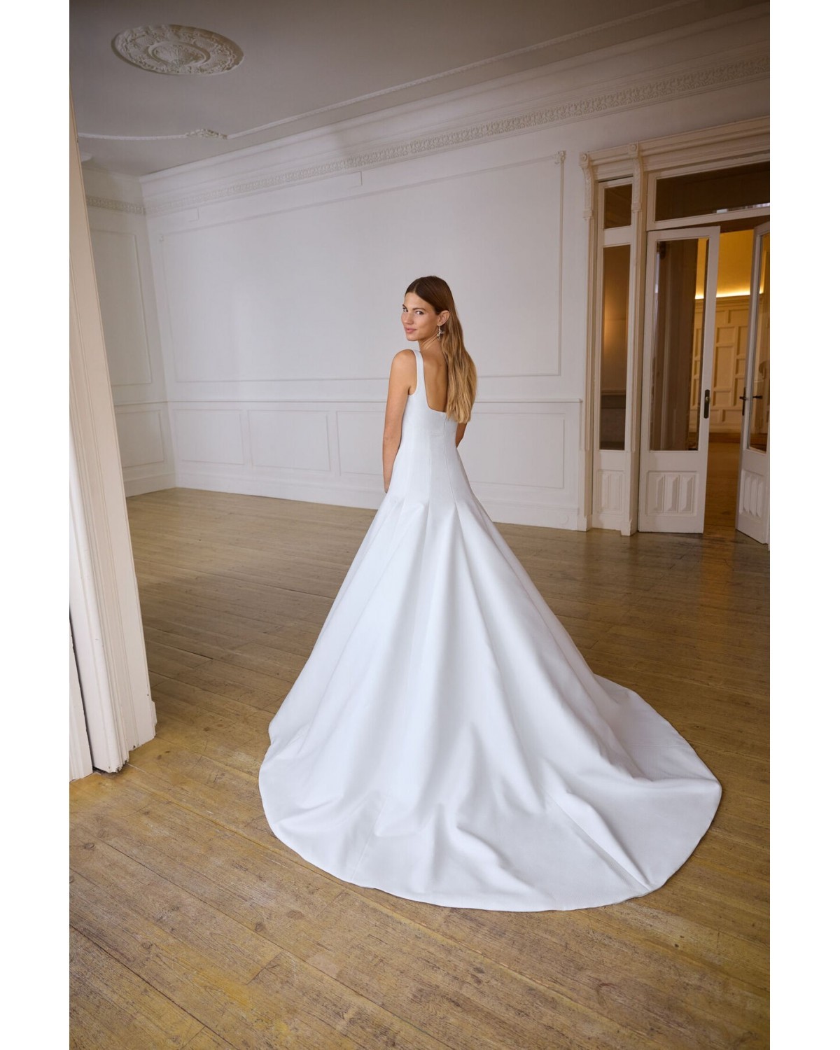 abito da sposa 2027 2702  - Jesus Peiro