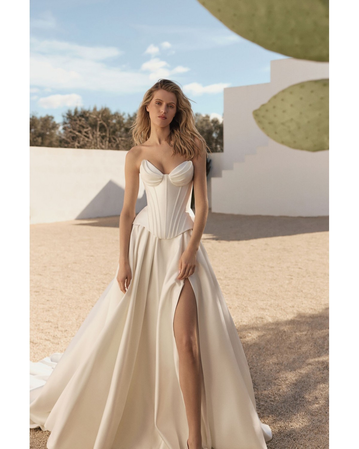 abito da sposa 2027 Enzo  - Eva Lendel