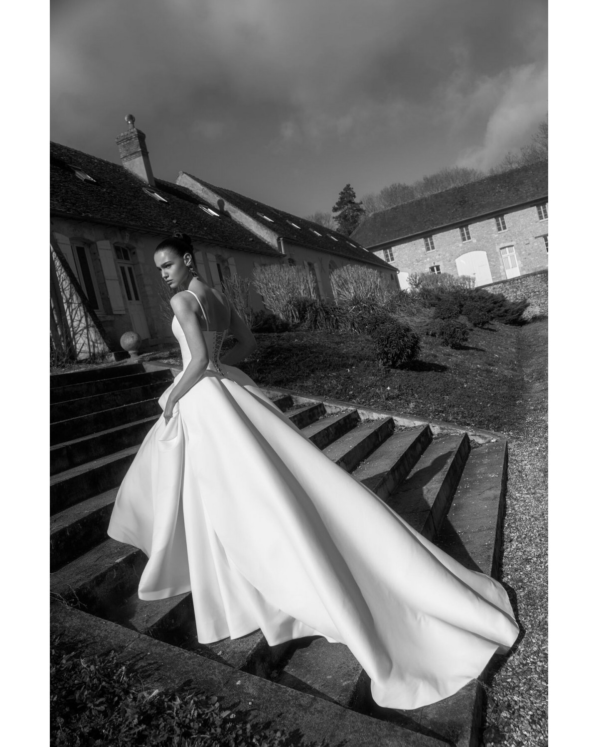 abito da sposa 2027 Comet  - Wona