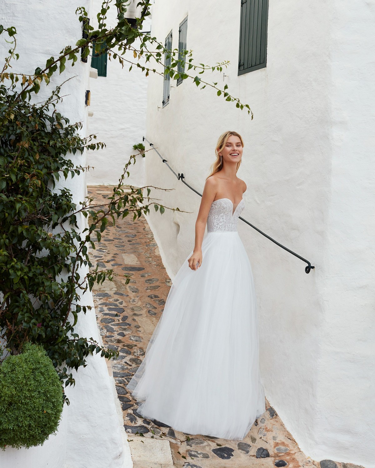 QUEMIS - abito da sposa collezione 2020 - AIRE BEACH WEDDING