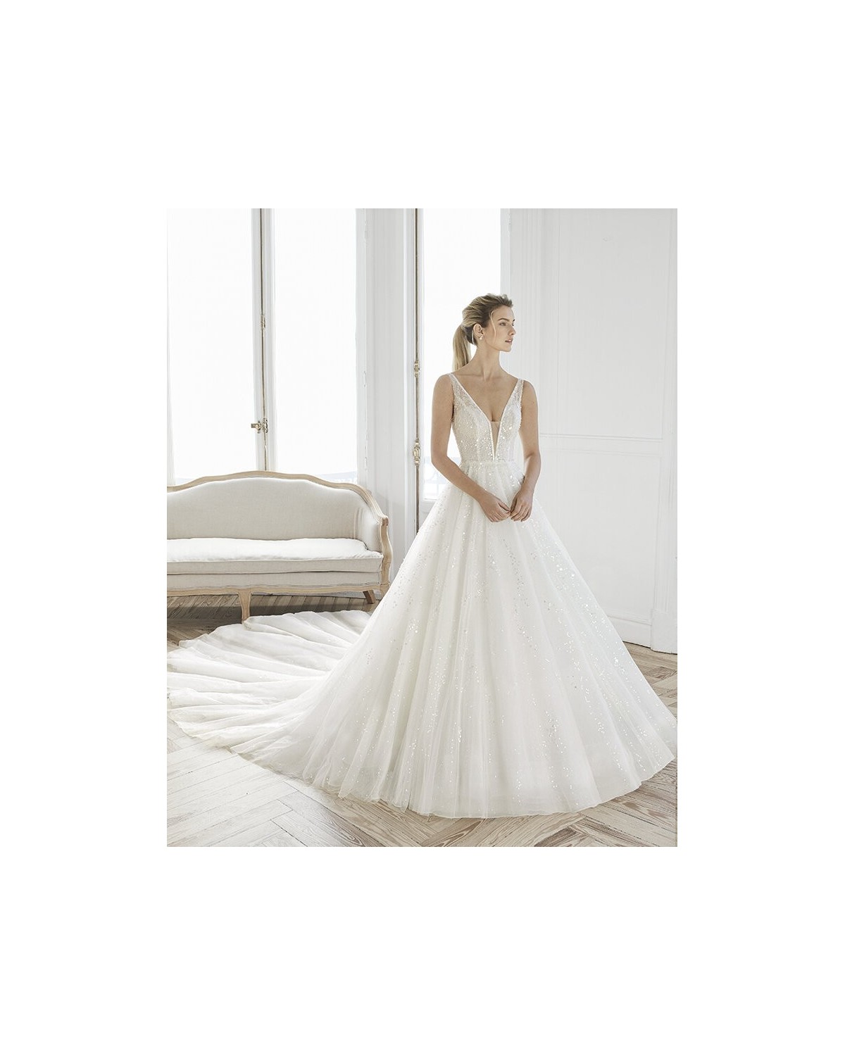 ESTELAR - abito da sposa collezione 2020 - AIRE BARCELONA