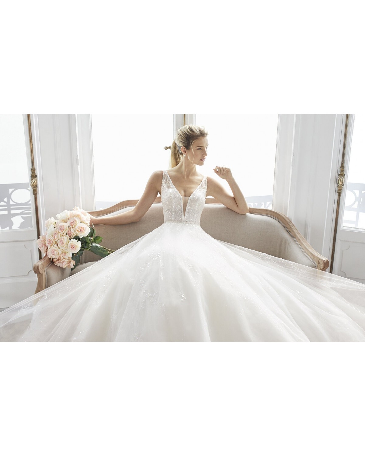 ESTELAR - abito da sposa collezione 2020 - AIRE BARCELONA