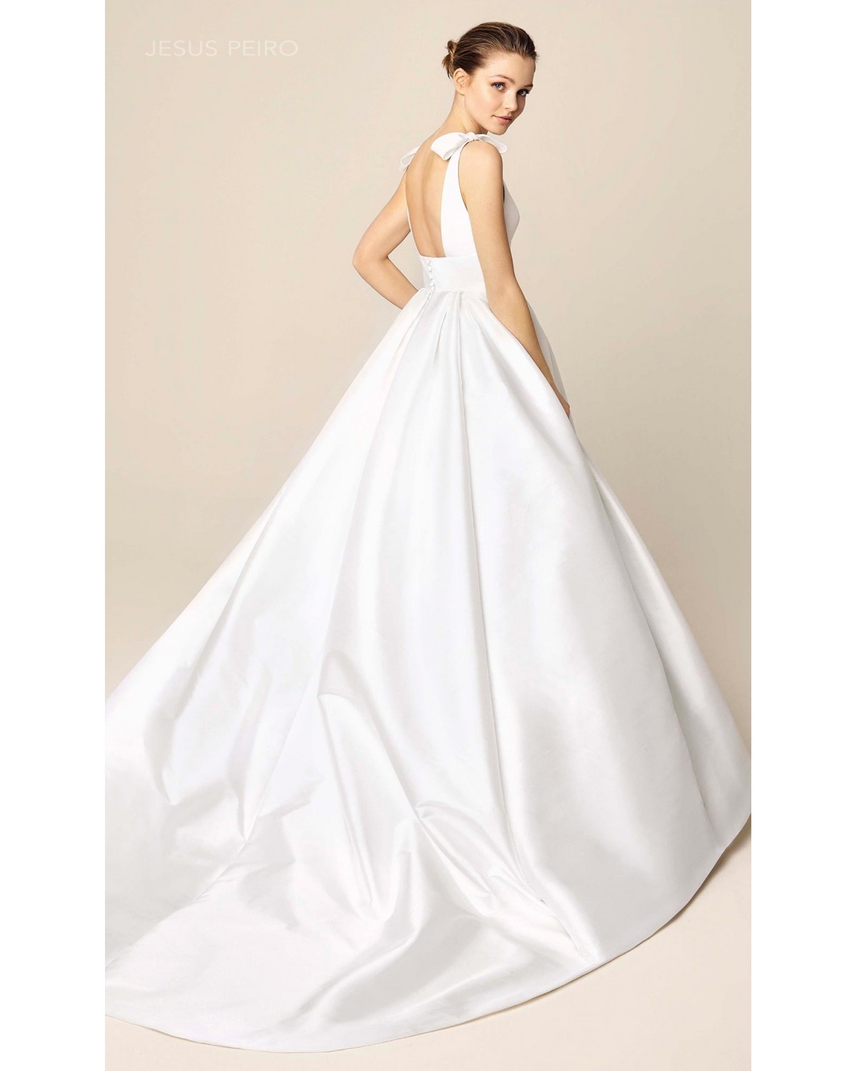 933 - abito da sposa collezione 2020 - Jesus Peiro