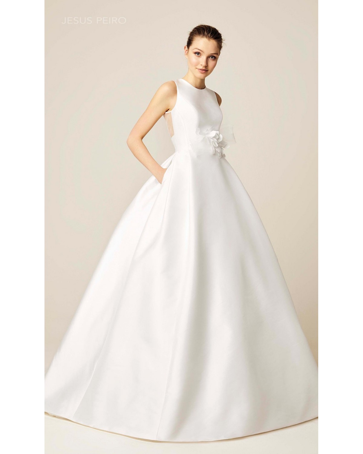 931 - abito da sposa collezione 2020 - Jesus Peiro