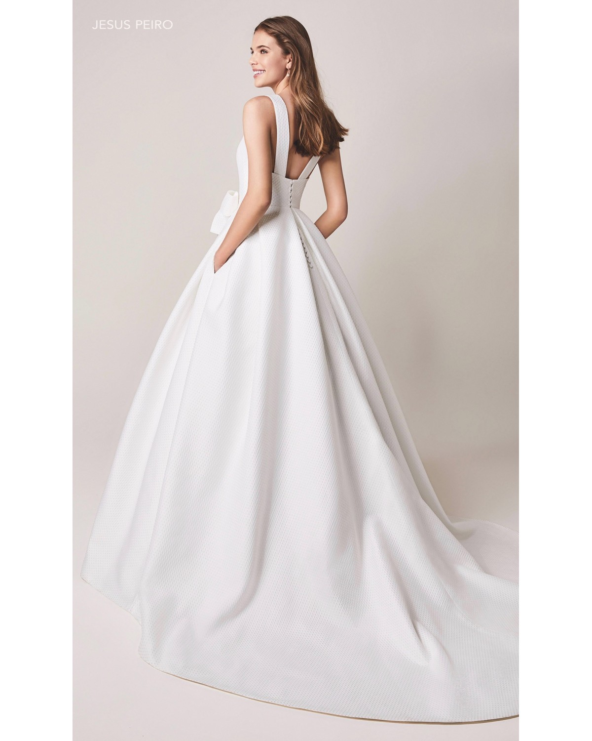 110 - abito da sposa collezione 2020 - Jesus Peiro