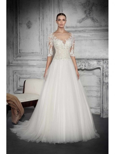 DONNA ROSARIA - abito da sposa Le Spose di Milano Shop Online  - Un abito da sposa che ha una sorta di eleganza sognante