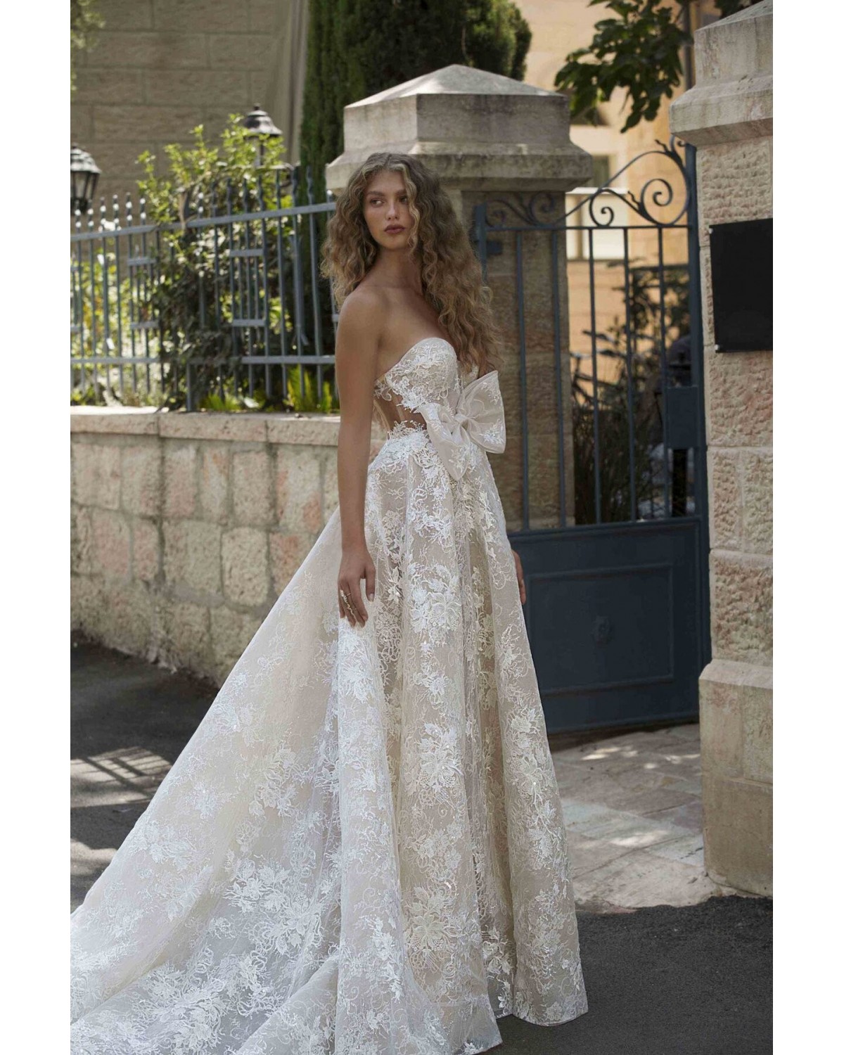 https://www.lesposedimilano.it/_IMPORT_PRODUCTS/Berta/21-105-scaled.jpg