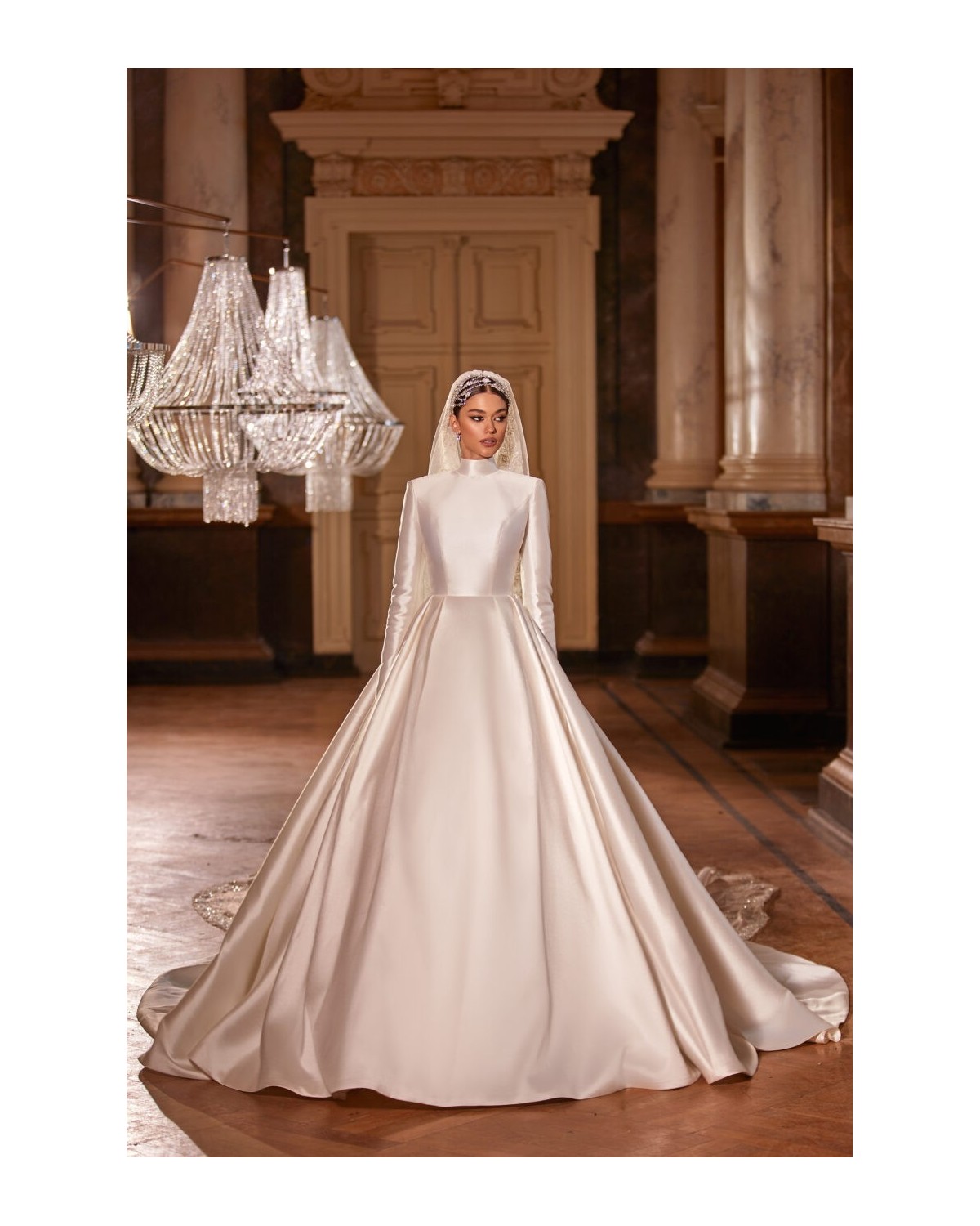 Aisha - abito da sposa collezione 2022 - Royal