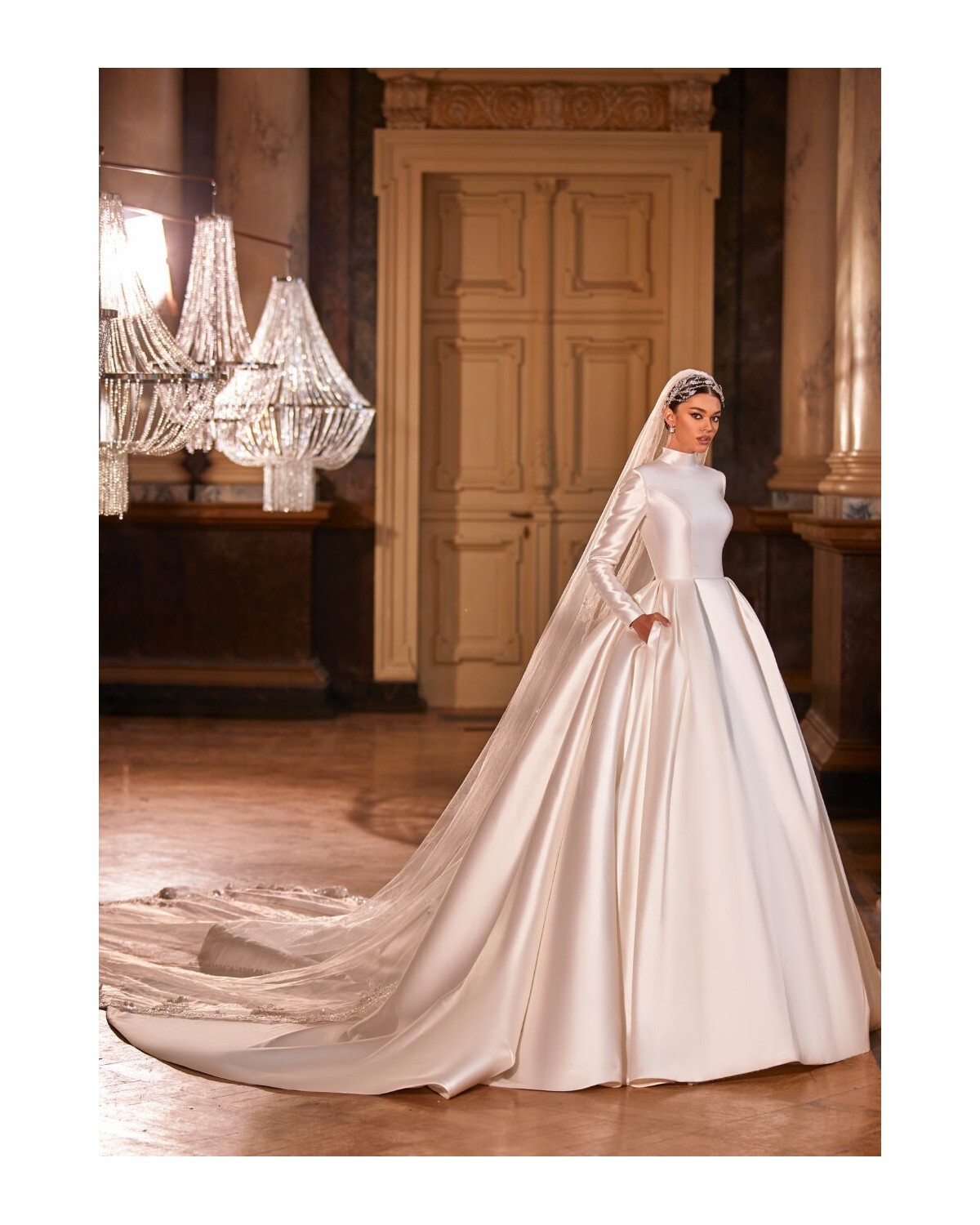 Aisha - abito da sposa collezione 2022 - Royal