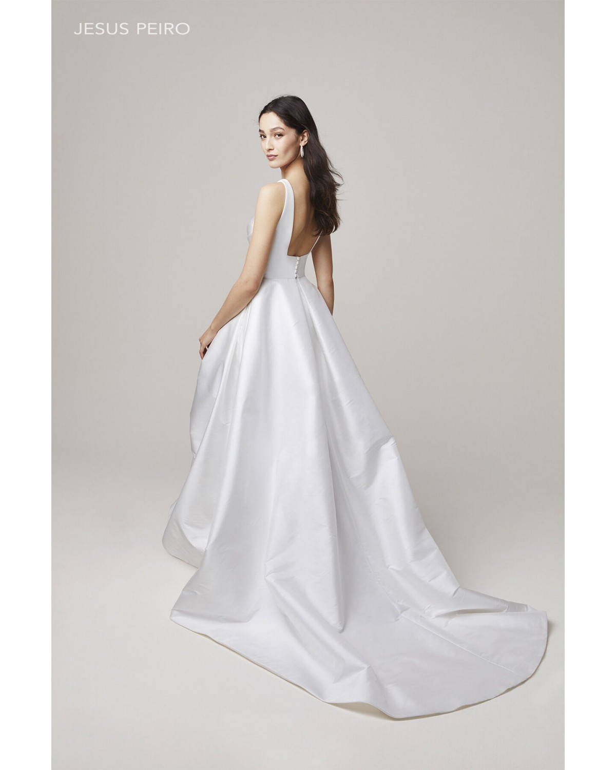 2203 - abito da sposa collezione 2022 - Jesus Peiro