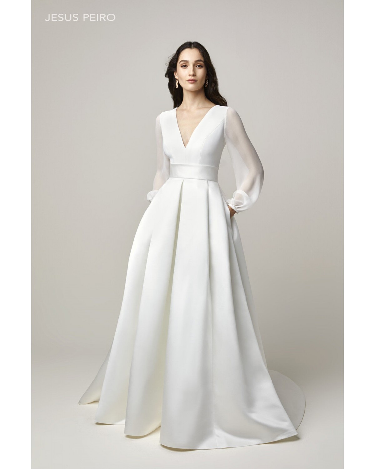 2220 - abito da sposa collezione 2022 - Jesus Peiro