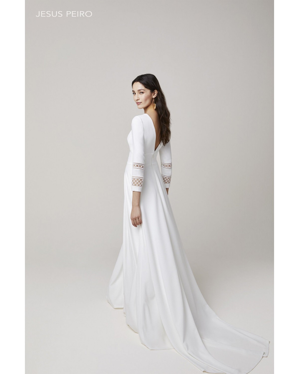 2228 - abito da sposa collezione 2022 - Jesus Peiro