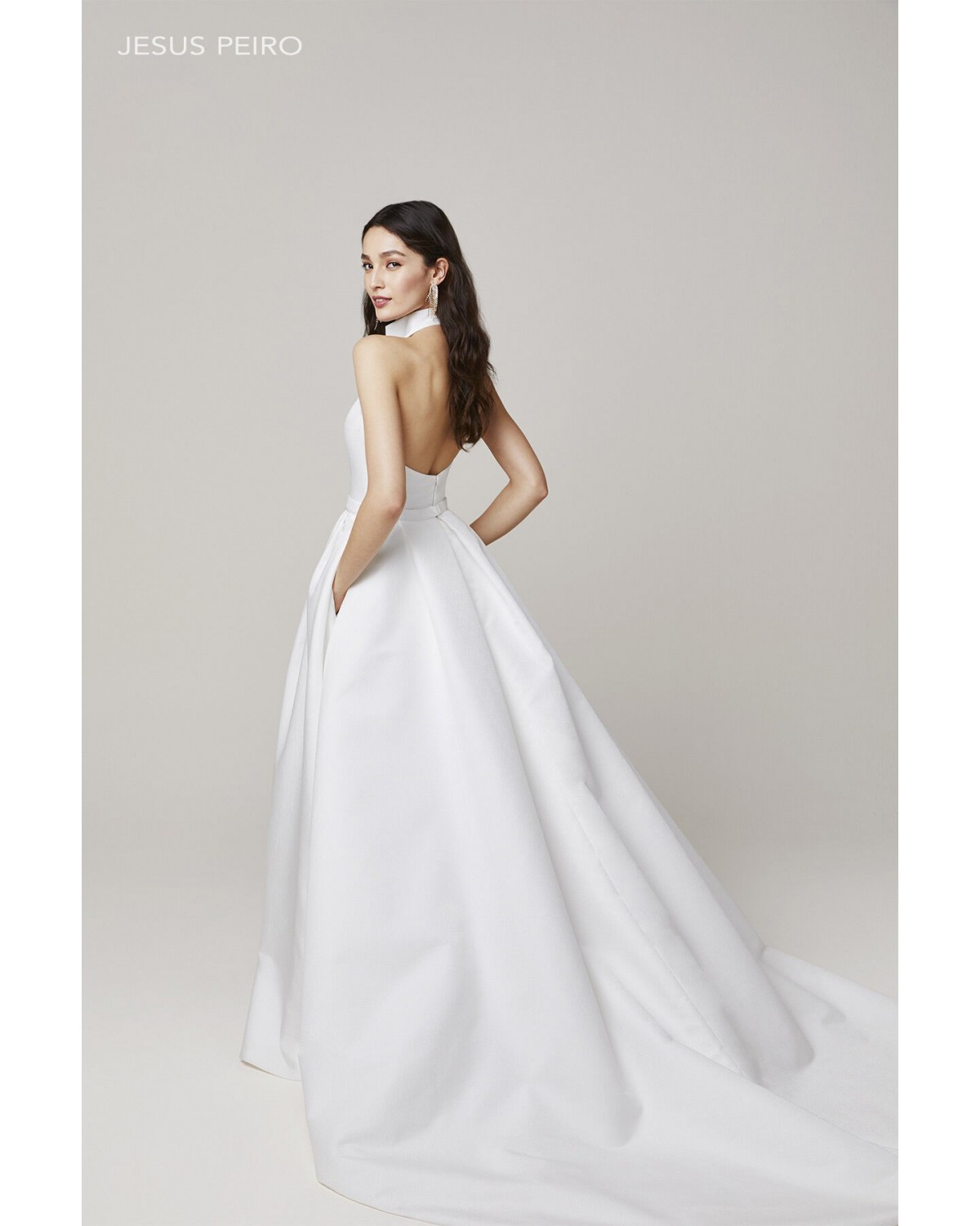 2242 - abito da sposa collezione 2022 - Jesus Peiro