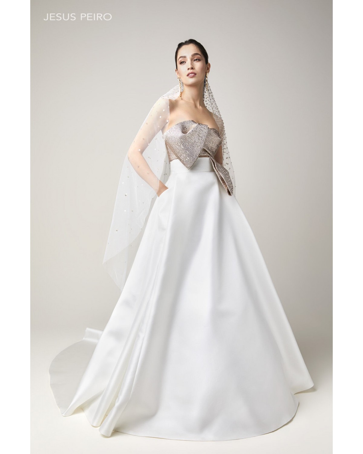 2271 - abito da sposa collezione 2022 - Jesus Peiro