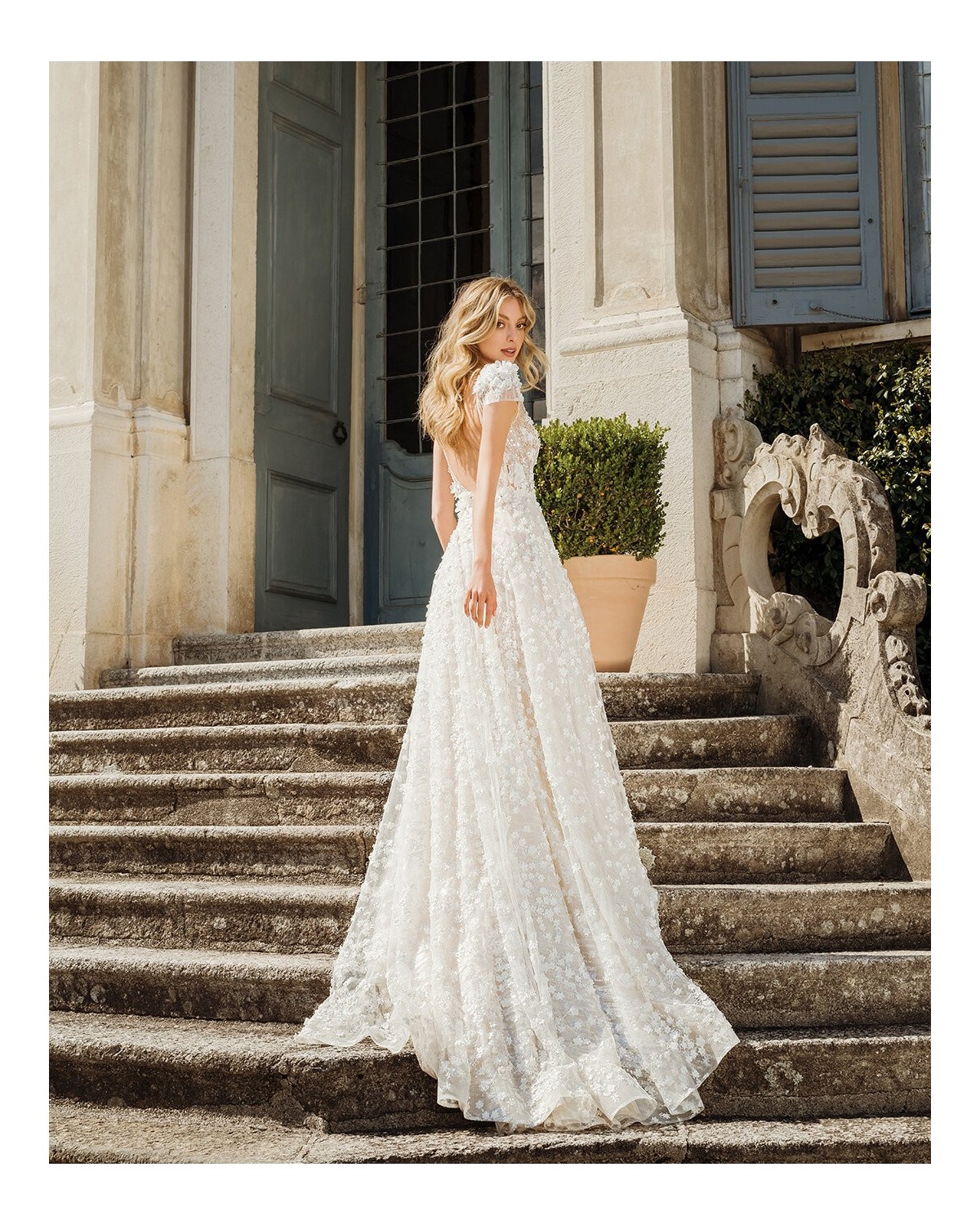 22-03 - abito da sposa collezione Como 2022 - Berta