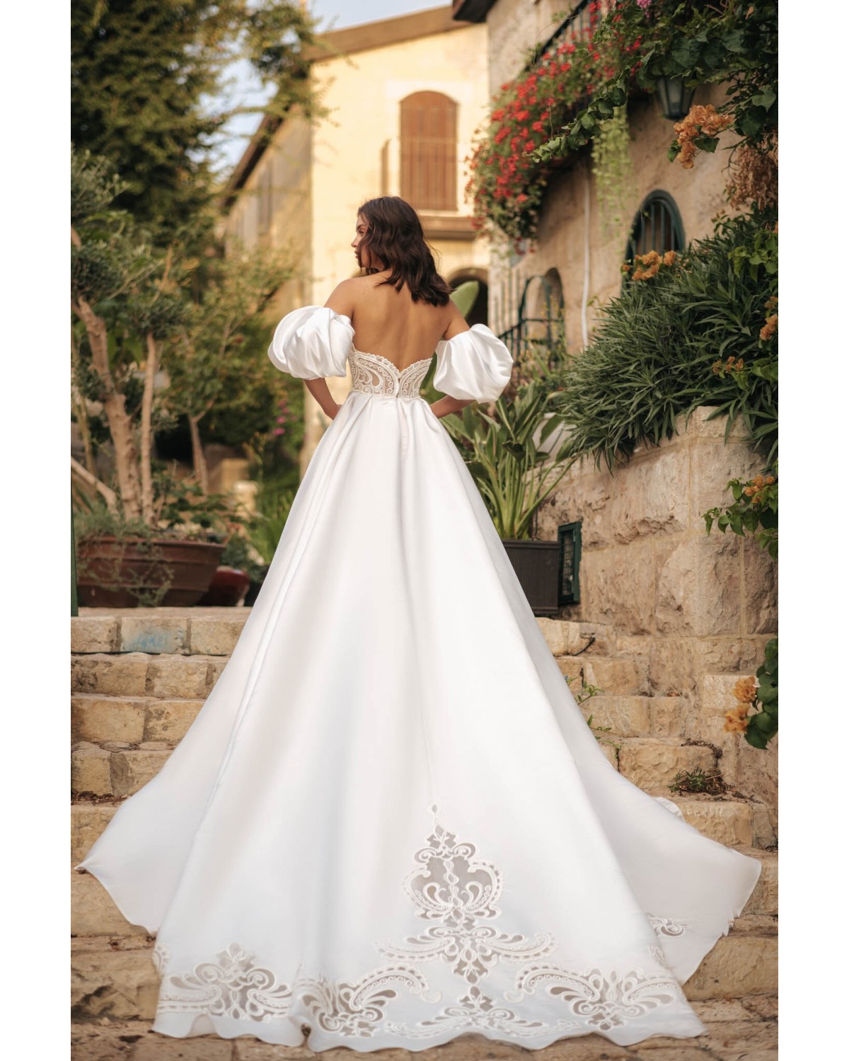 22-116 - abito da sposa collezione Montefiore 2022 - Berta