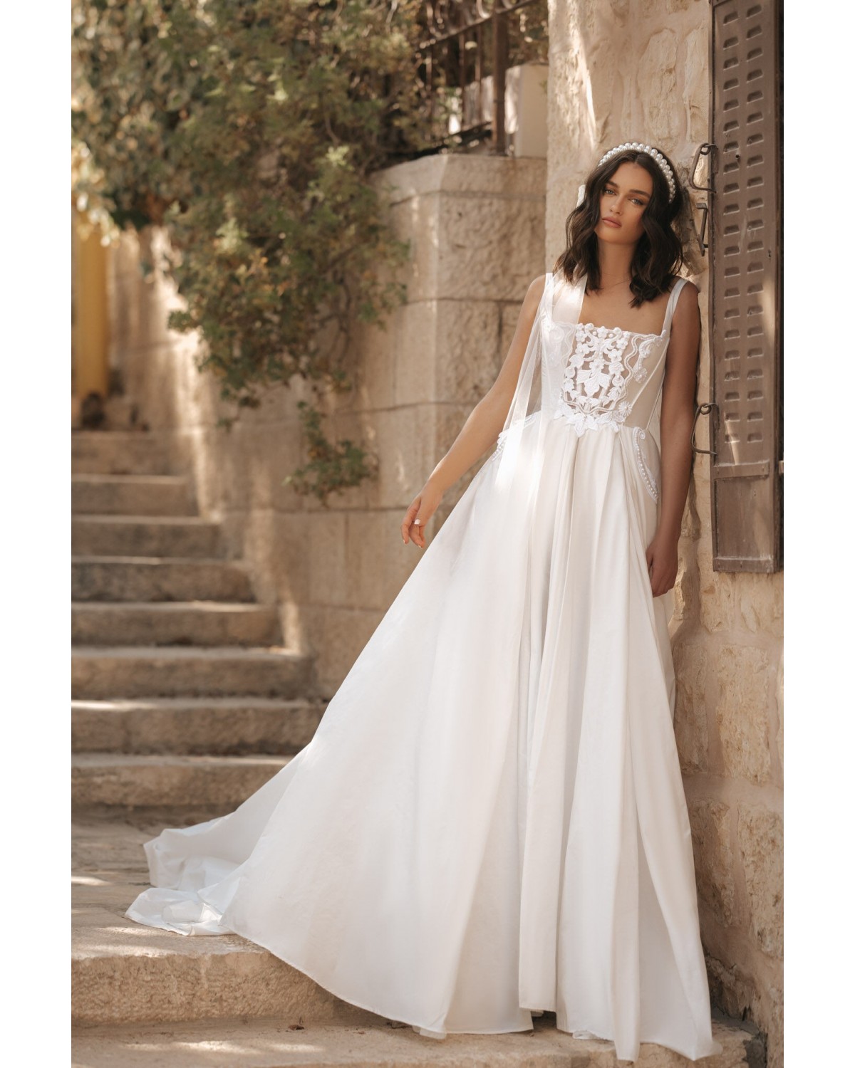 22-114 - abito da sposa collezione Montefiore 2022 - Berta