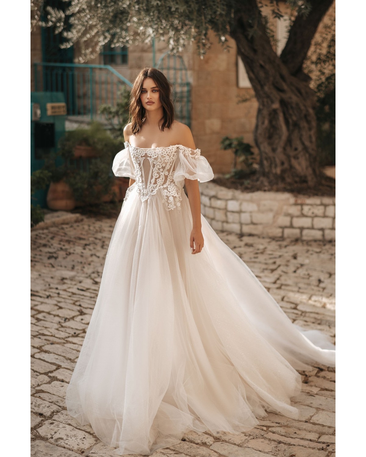 22-113 - abito da sposa collezione Montefiore 2022 - Berta