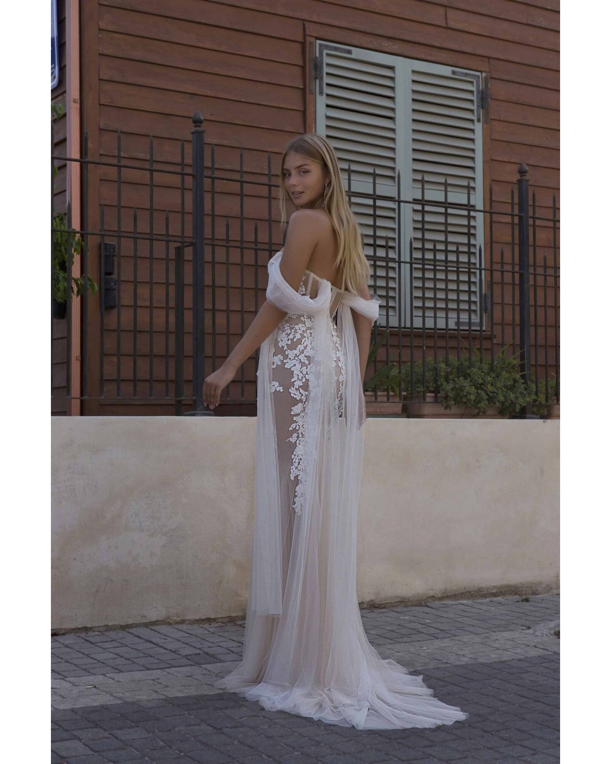 21-P106 - abito da sposa collezione No.5 2022 - Berta Privée