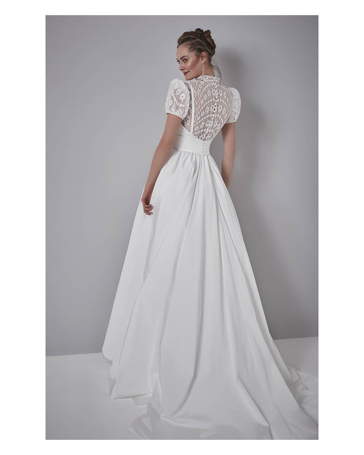 IFIGENIA - abito da sposa collezione  2023 - Elisabetta Polignano