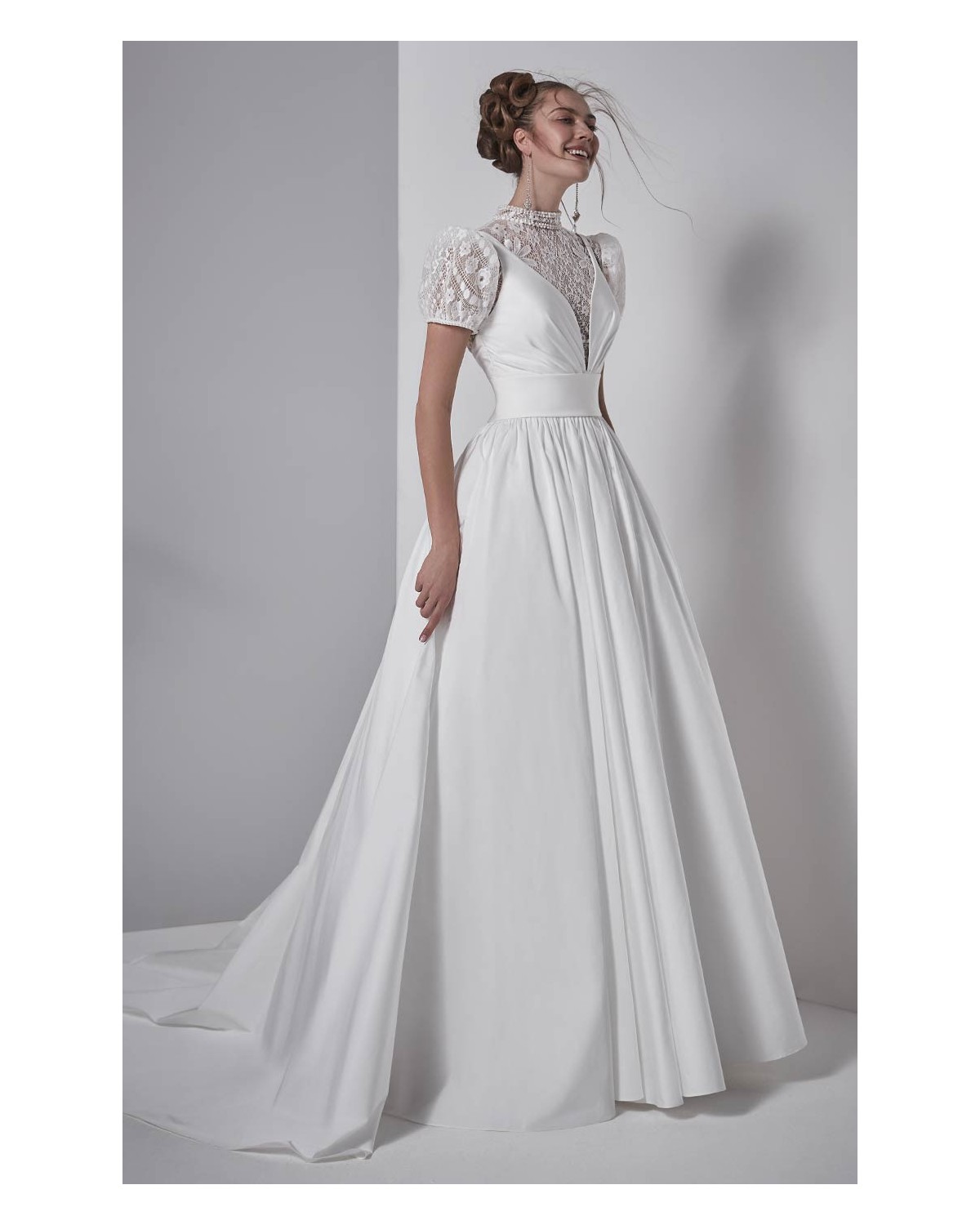 IFIGENIA - abito da sposa collezione  2023 - Elisabetta Polignano