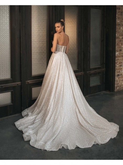 23-12 - abito da sposa 2023 Cesarea - Berta Bridal