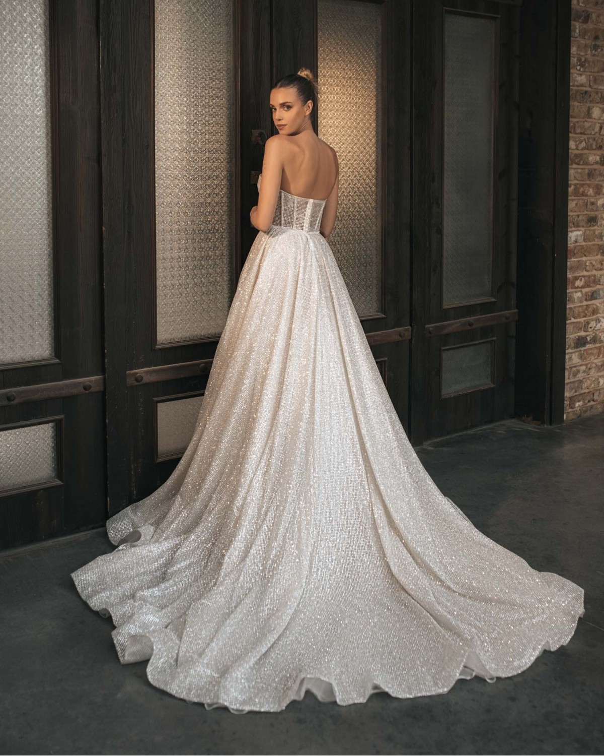 23-12 - abito da sposa 2023 Cesarea - Berta Bridal