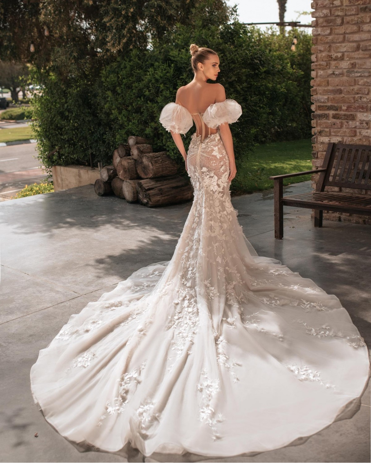 23-09 - abito da sposa 2023 Cesarea - Berta Bridal