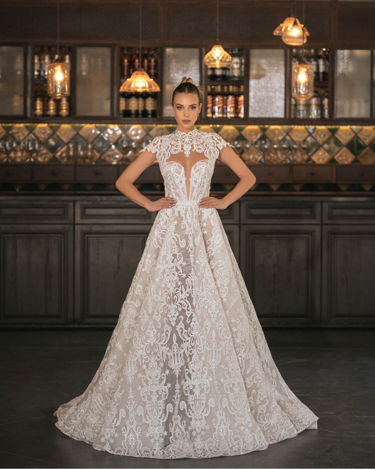 23-06 - abito da sposa 2023 Cesarea - Berta Bridal