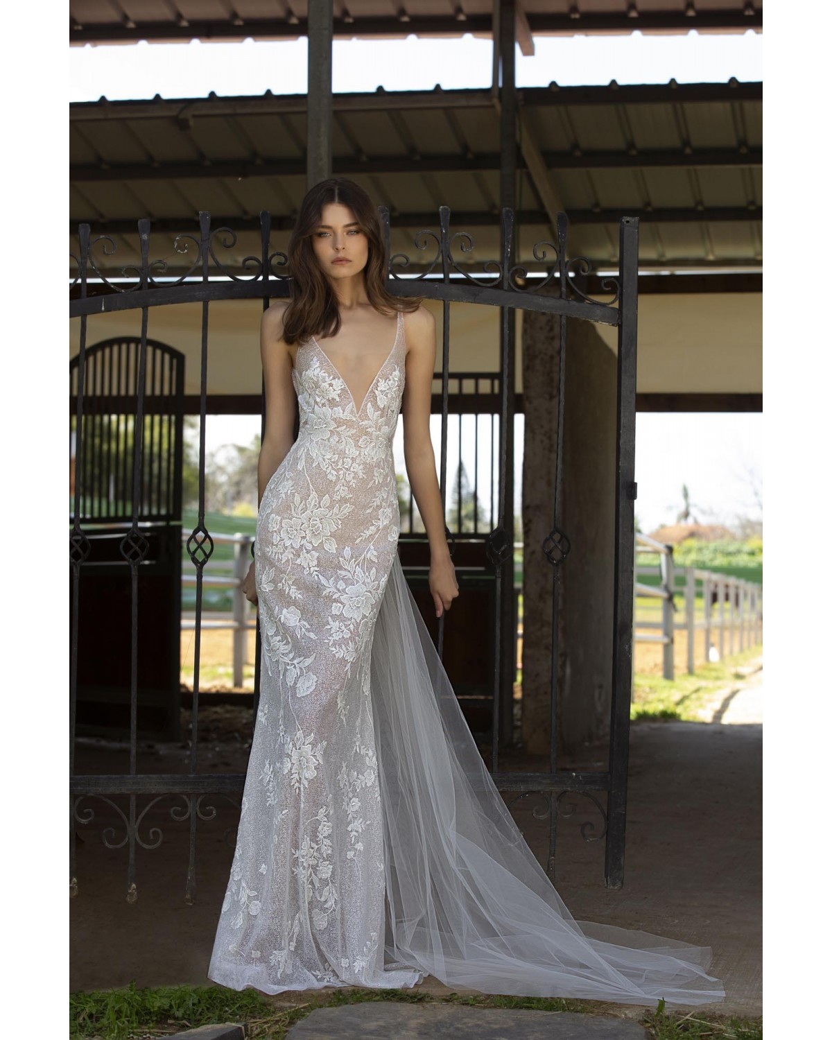 23-35 - abito da sposa 2023 Equestrian - MUSE by Berta