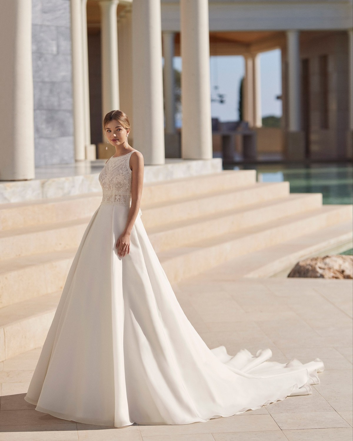 VITALIA - abito da sposa 2023  - Rosa Clarà