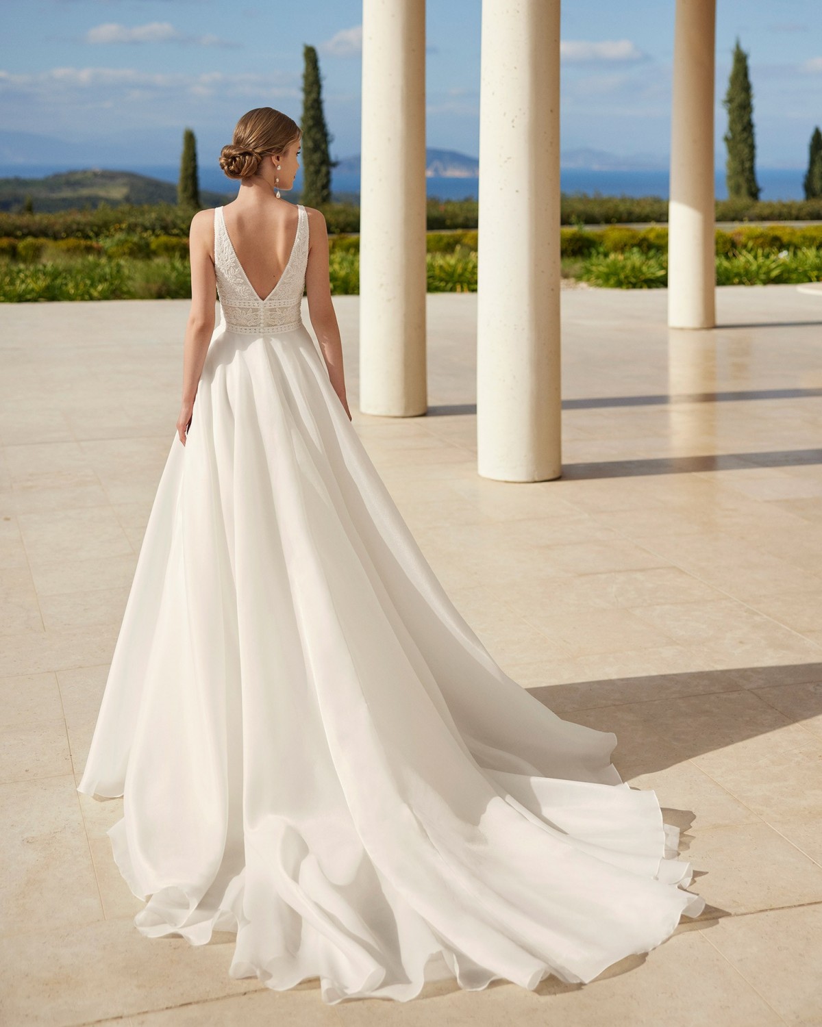 VIRIDIA - abito da sposa 2023  - Rosa Clarà