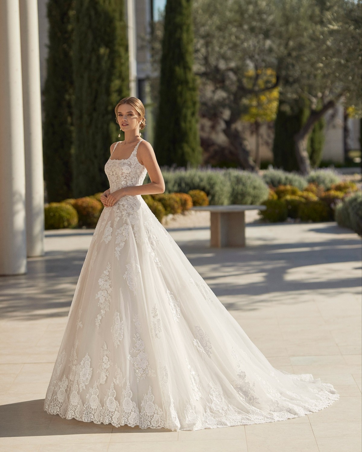 VEVILA - abito da sposa 2023  - Rosa Clarà