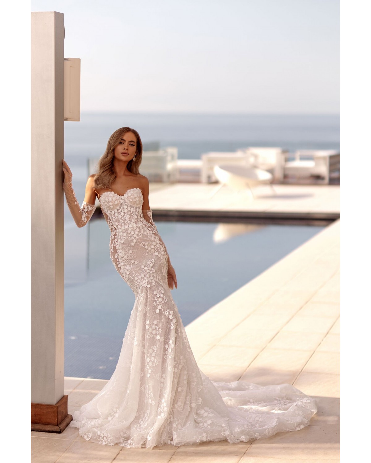 abito da sposa 2024 Tina Valerdi Collezione Luxury Collection Gorgeous by  Tina 2024