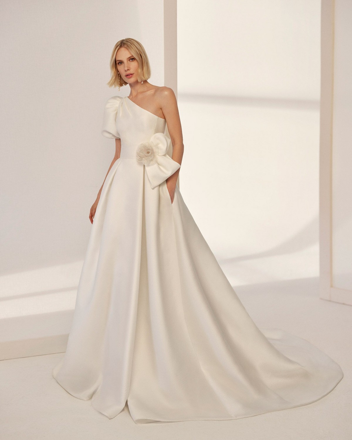 abito da sposa Collezione 2024 ENIO - Aire Atelier