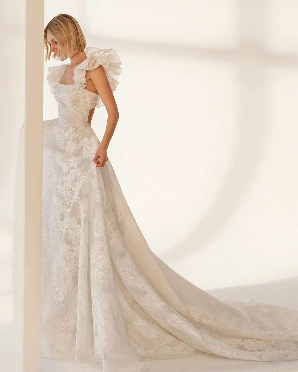 abito da sposa Collezione 2024 EULENE - Aire Atelier