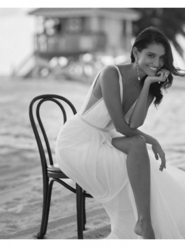 abito da sposa Collezione 2024 VELKA - Aire Beach Wedding