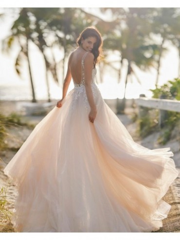 abito da sposa Collezione 2024 VIVIEN - Aire Beach Wedding