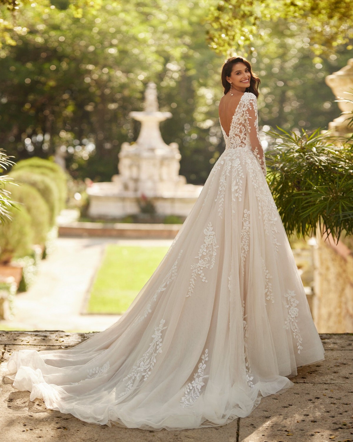 abito da sposa Collezione 2024 BENISSA - Aire Royale