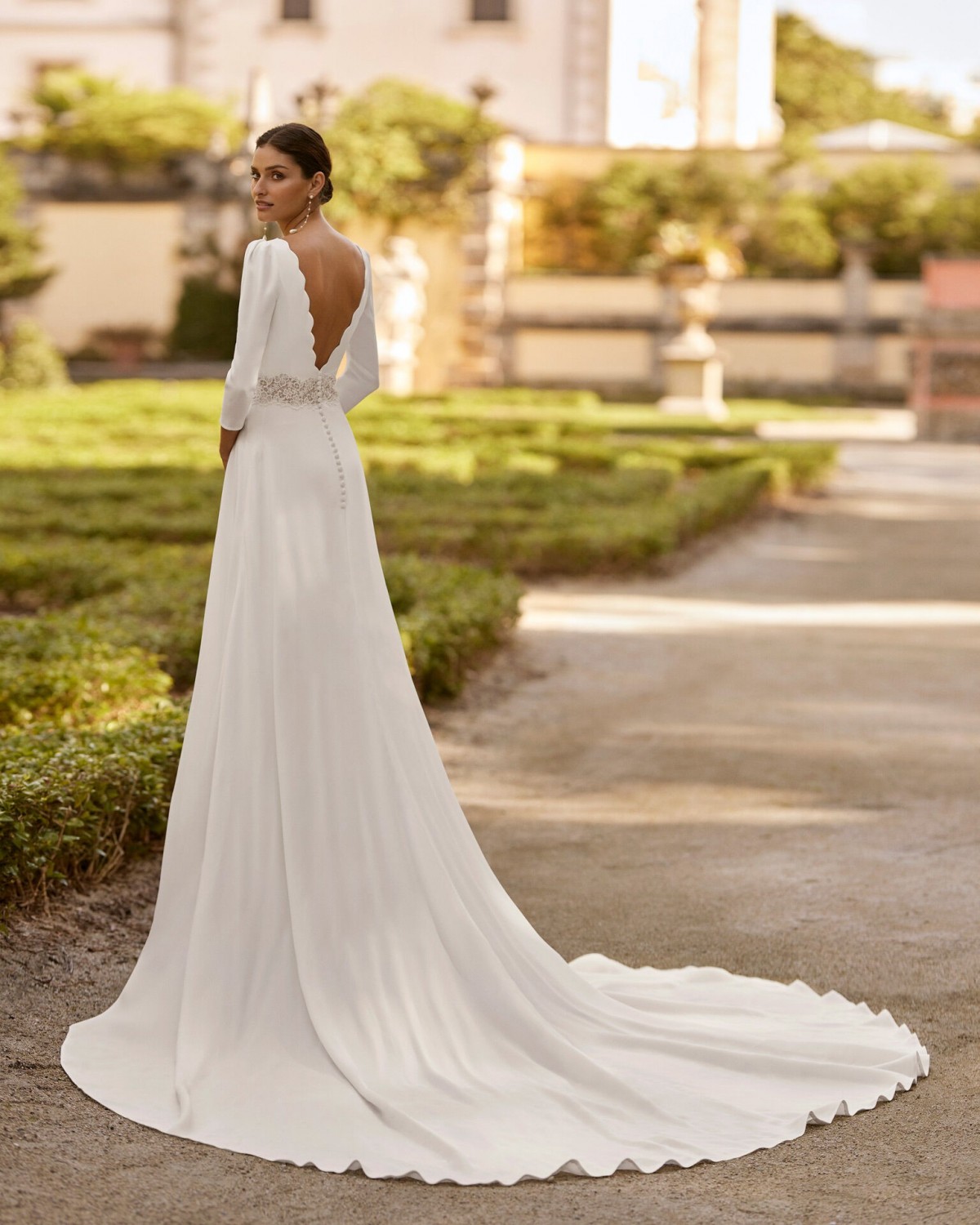 abito da sposa Collezione 2024 SARAI - Aire Barcelona